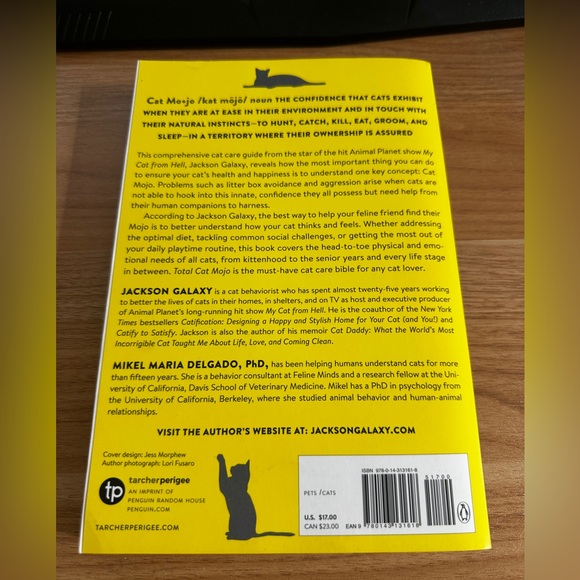 “Total Cat Mojo” Paperback Book by Jackson Galaxy - Picture 2 of 2